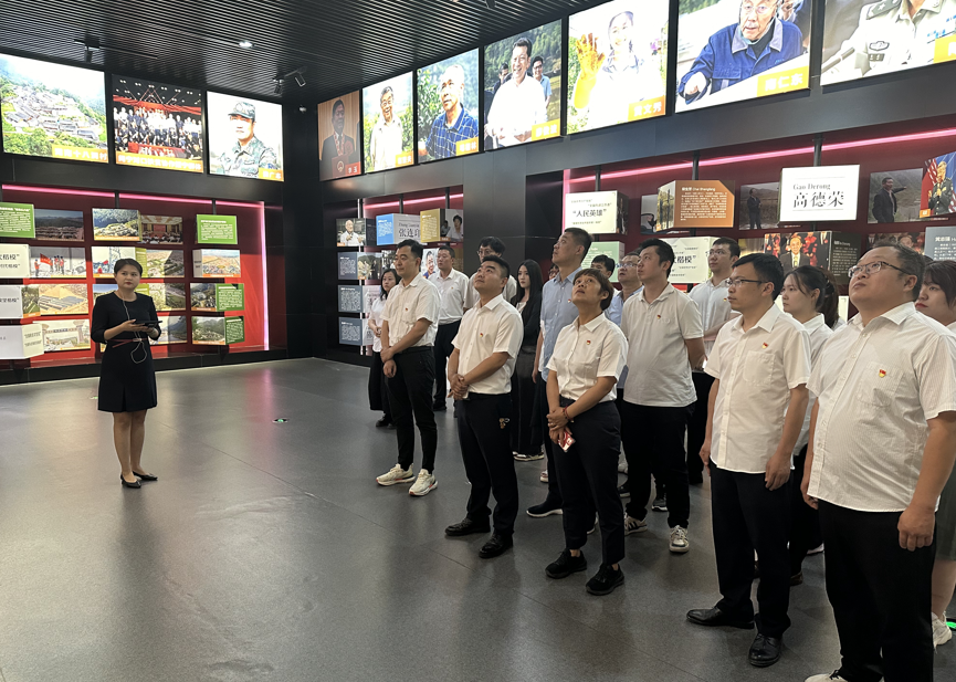 山东J9直营网集团各级团组织开展主题团日活动